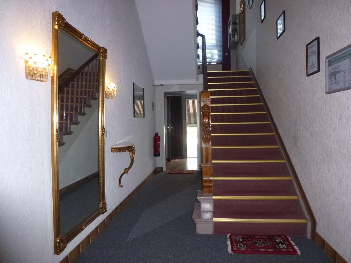 Hotel Adler Düsseldorf Eksteriør bilde