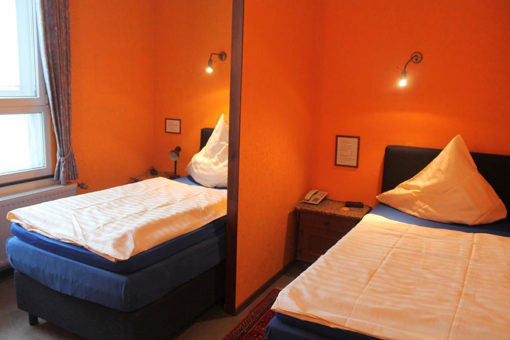 Hotel Adler Düsseldorf Eksteriør bilde
