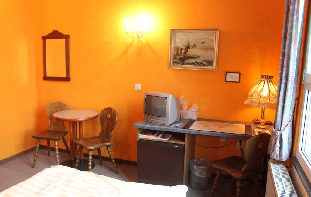 Hotel Adler Düsseldorf Eksteriør bilde