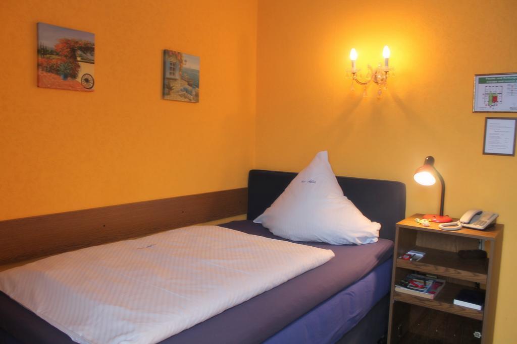 Hotel Adler Düsseldorf Eksteriør bilde