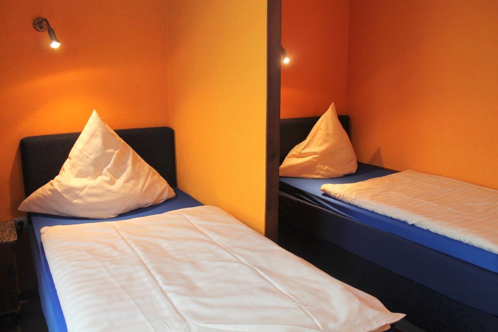 Hotel Adler Düsseldorf Eksteriør bilde