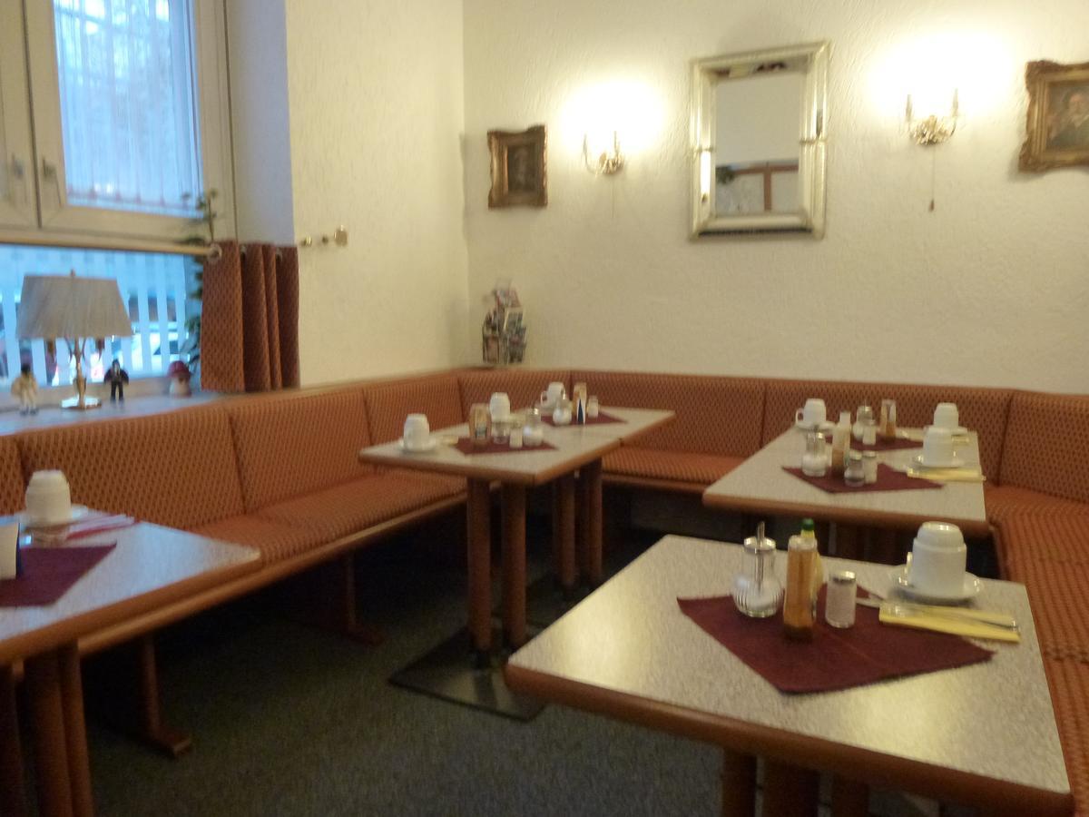Hotel Adler Düsseldorf Eksteriør bilde