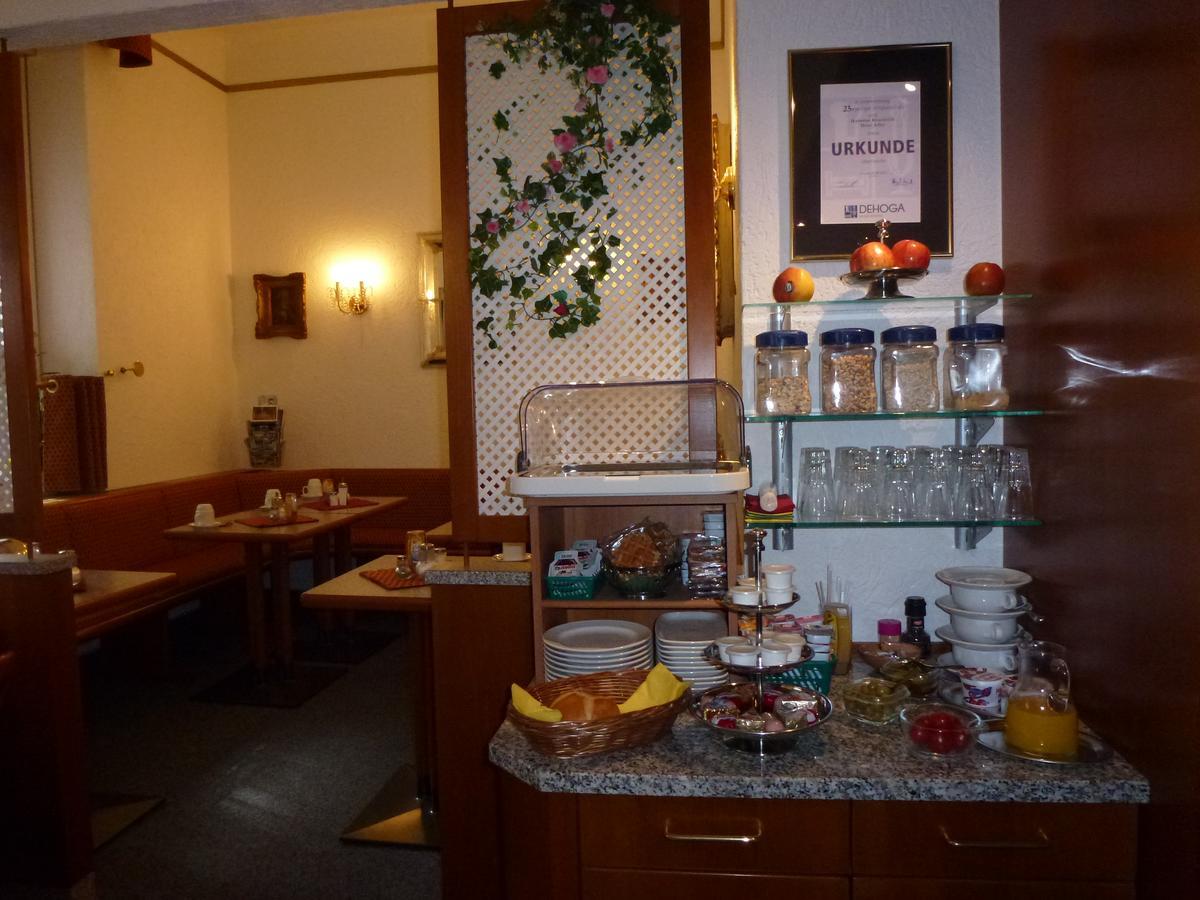 Hotel Adler Düsseldorf Eksteriør bilde